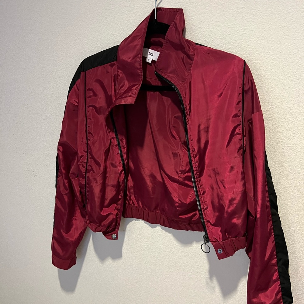 red cropped jacket - black stripes on shoulders